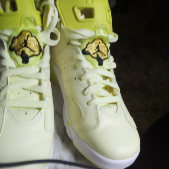 Jordans - Picture 4 of 4